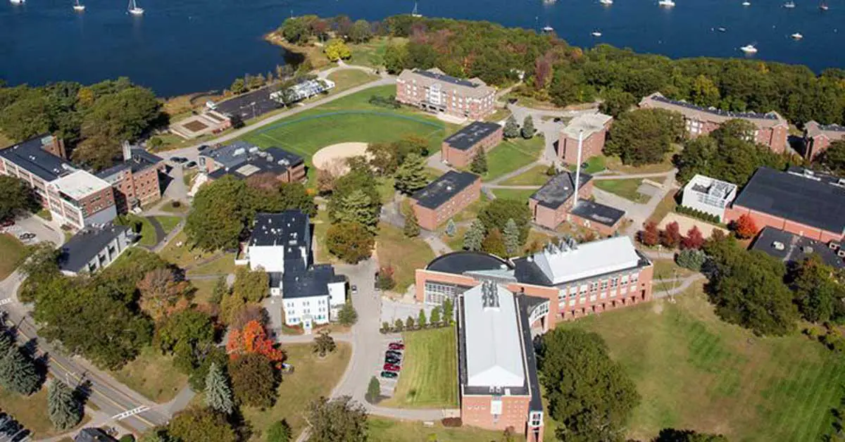 50-50 Profile: University of New England - Do It Yourself College